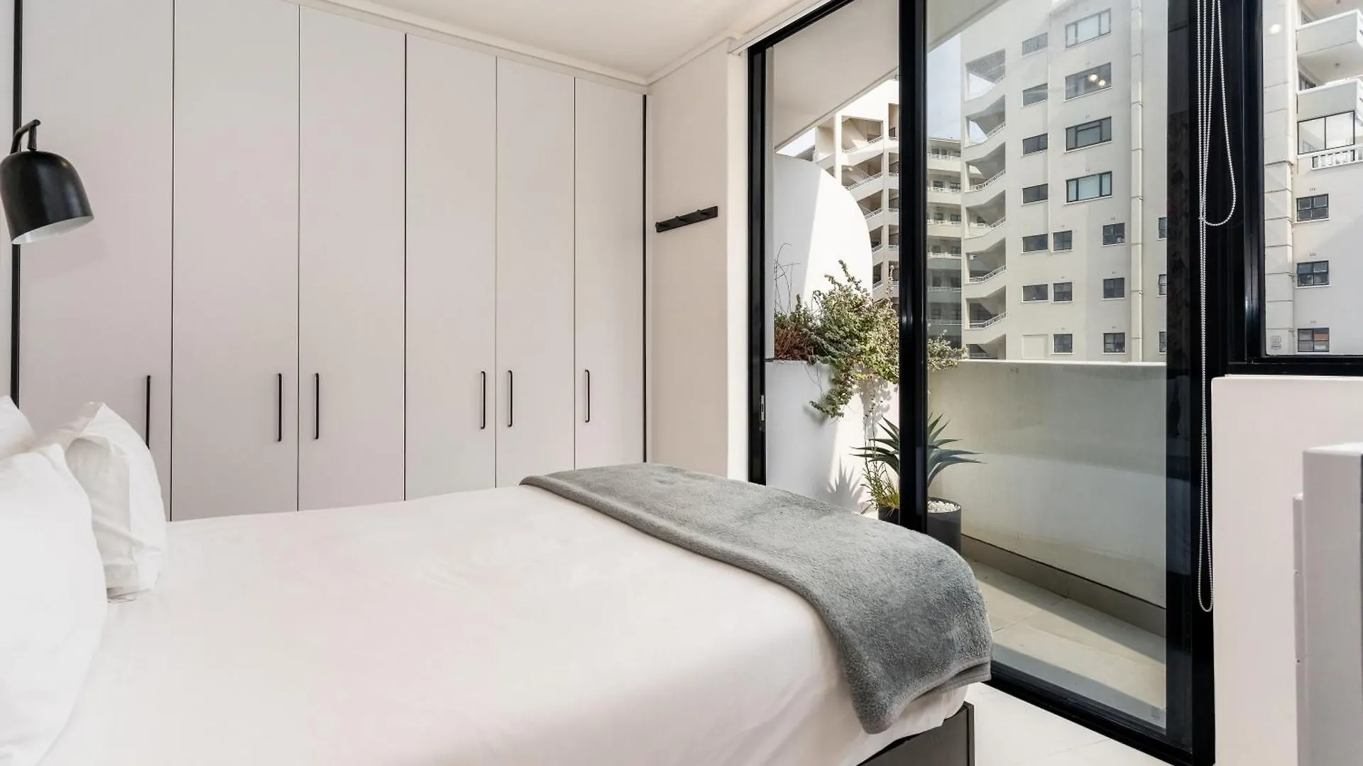 Flamingo 102 - One Bedroom Sea Point Apartment Le Cap