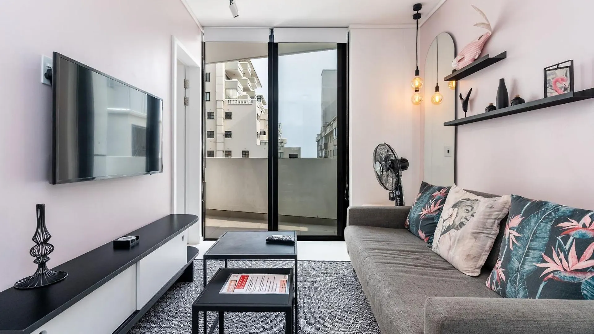 Flamingo 102 - One Bedroom Sea Point Apartment Le Cap Afrique du Sud
