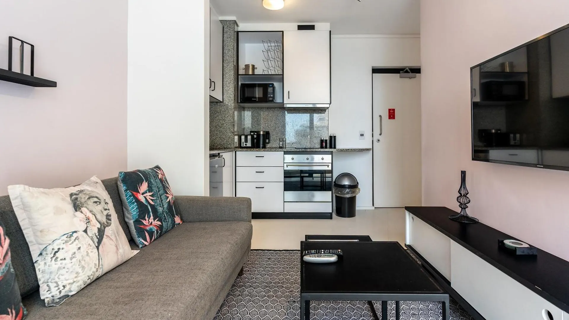 Flamingo 102 - One Bedroom Sea Point Apartment Le Cap