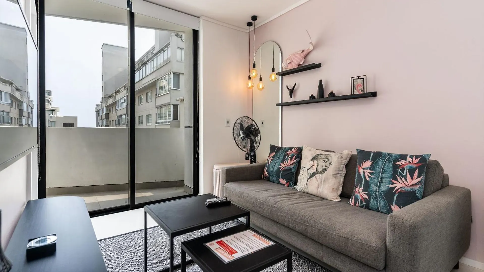 Flamingo 102 - One Bedroom Sea Point Apartment Le Cap